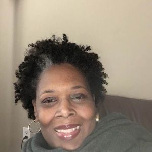 Meet your Posher, Charlotte